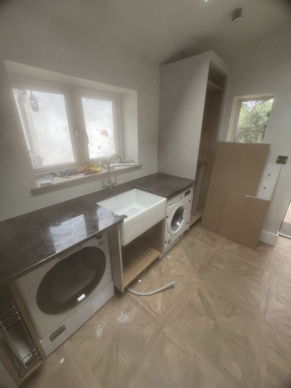 Service additional image